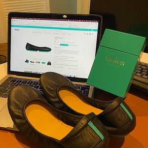 Matte Black Tieks 8 NIB